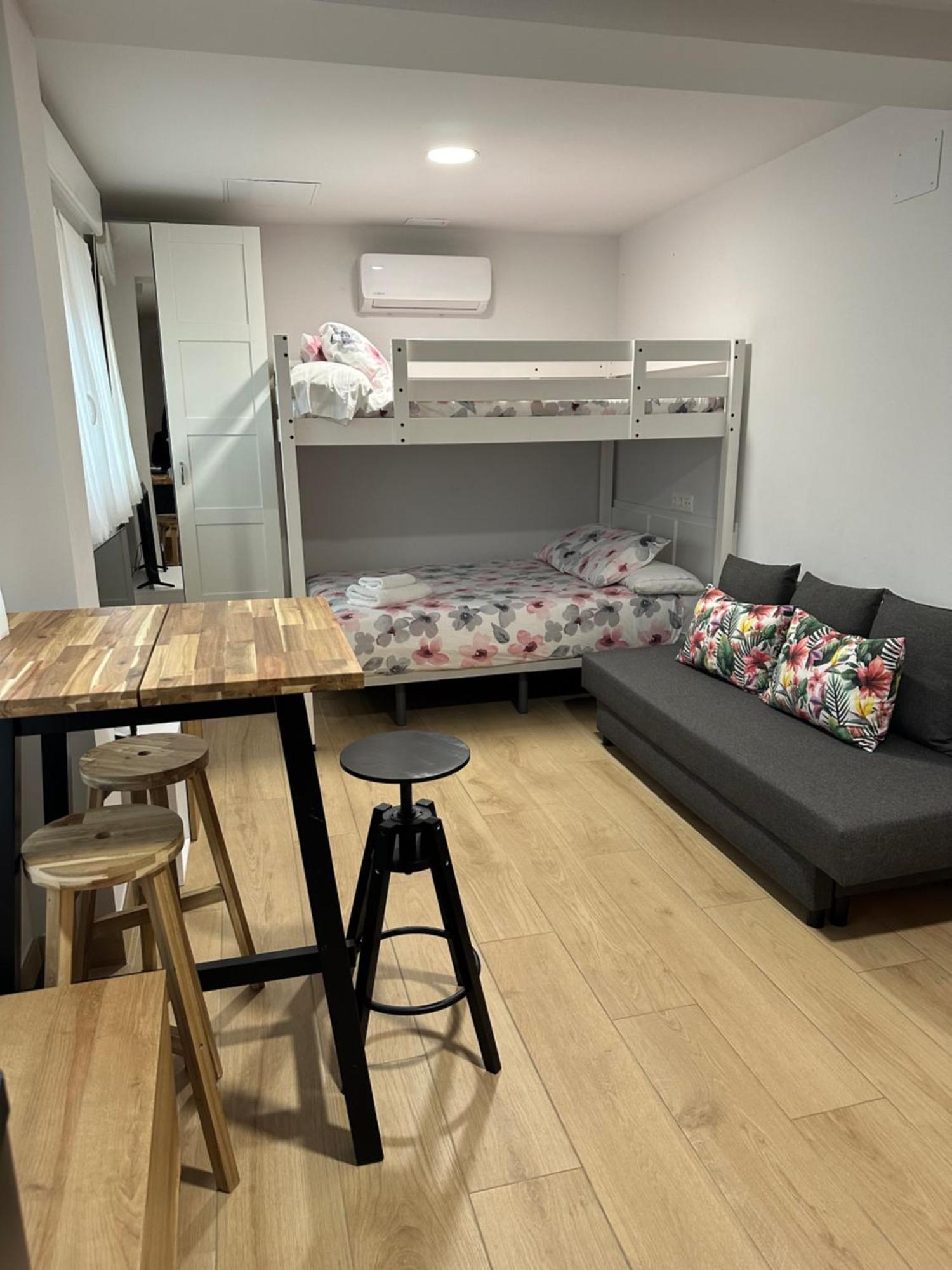 Apartamentos Turisticos Santa Apolonia 62 Αβιλές Εξωτερικό φωτογραφία