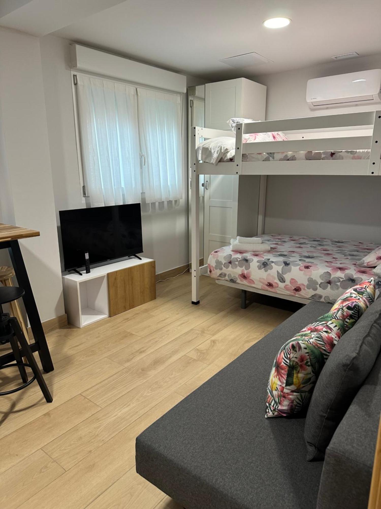 Apartamentos Turisticos Santa Apolonia 62 Αβιλές Εξωτερικό φωτογραφία