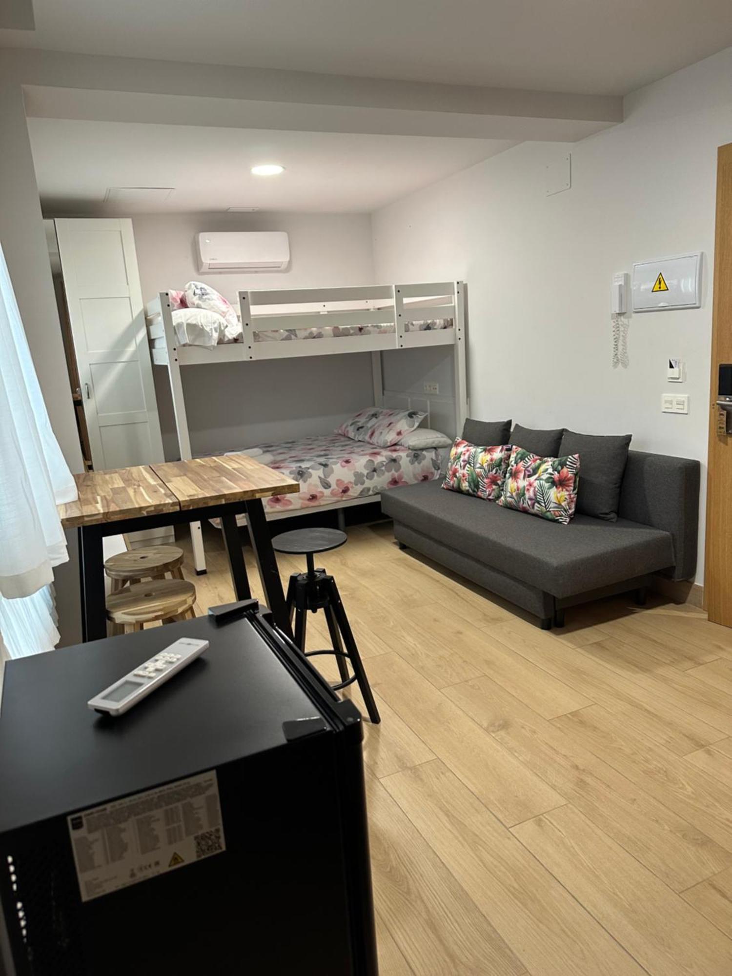 Apartamentos Turisticos Santa Apolonia 62 Αβιλές Εξωτερικό φωτογραφία