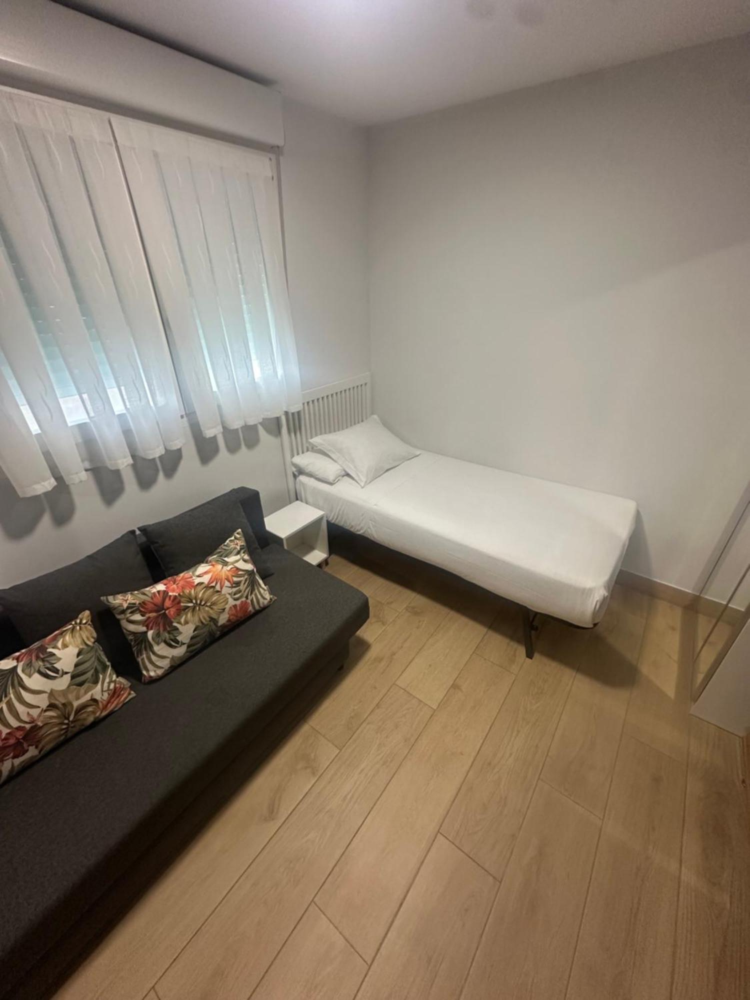 Apartamentos Turisticos Santa Apolonia 62 Αβιλές Εξωτερικό φωτογραφία